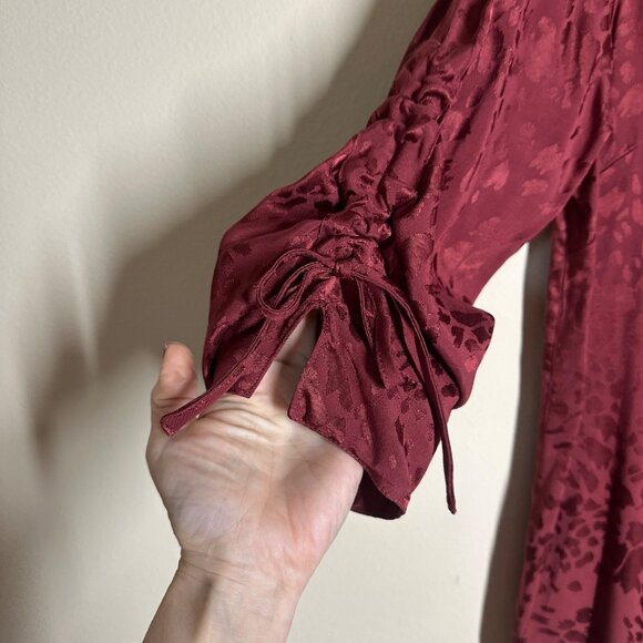 John Mark Leopard Jacquard Long Sleeve Tunic Womens Size L Boho Satin Shirt Red - Picture 3 of 9